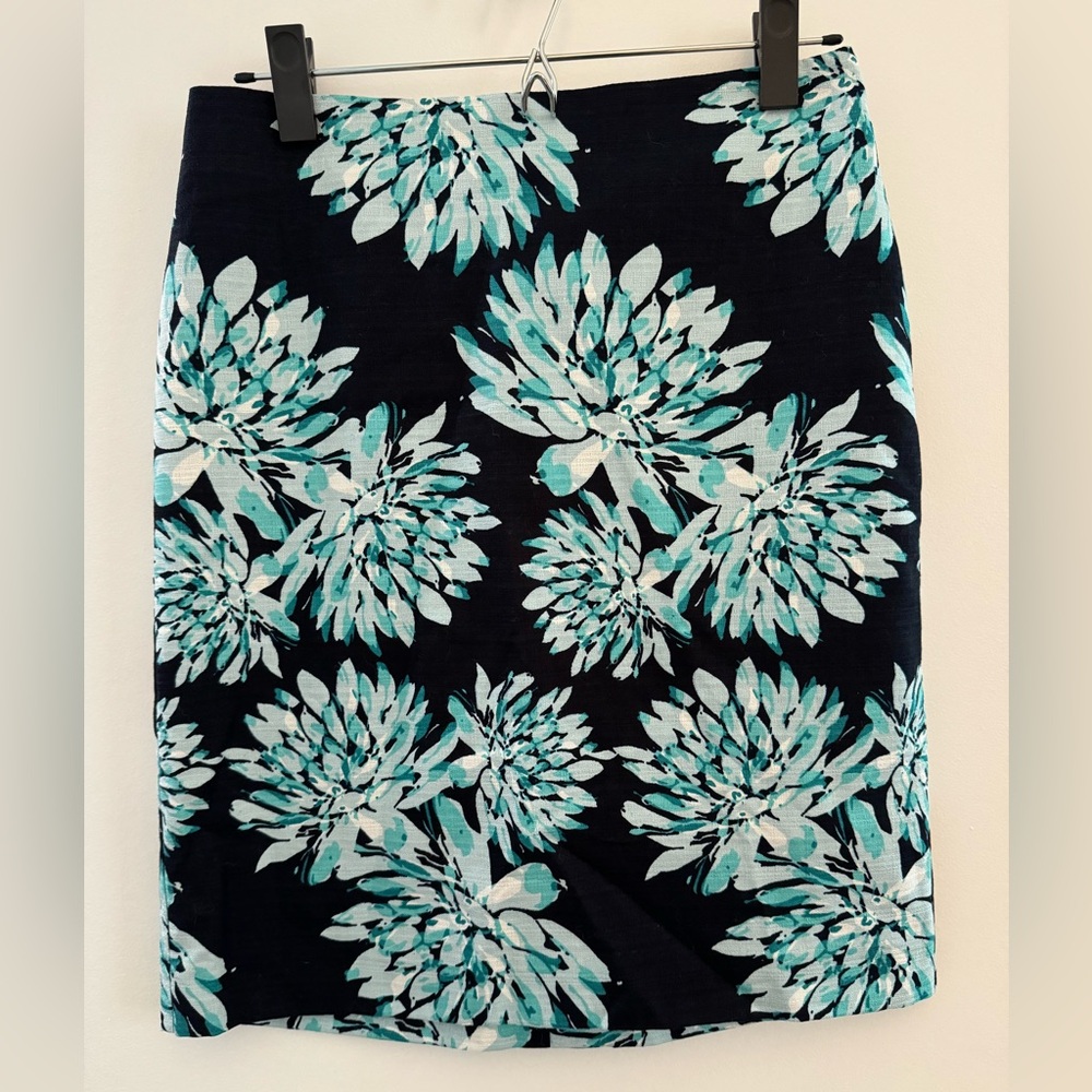 Ann Taylor Blue Flowers Pencil Skirt 4p